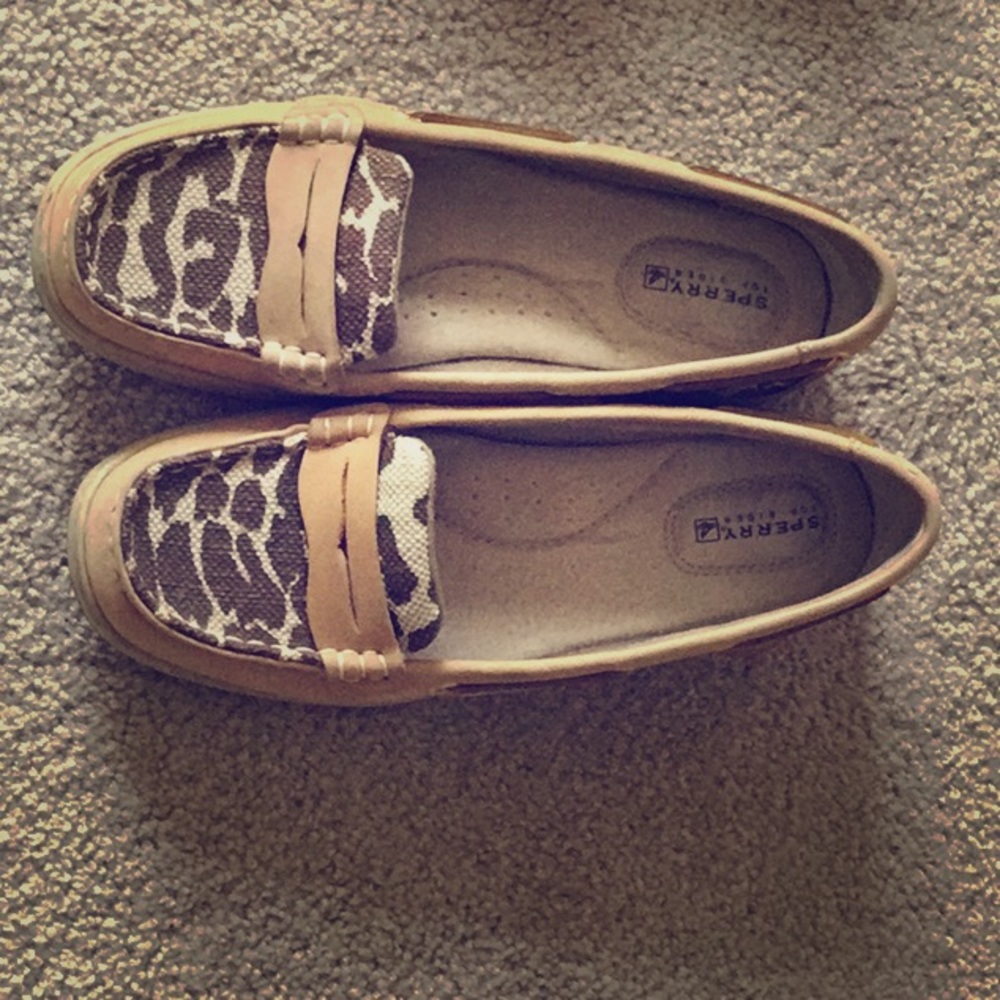 Sherry Top Rider Shoes.  Beige, print rose gold